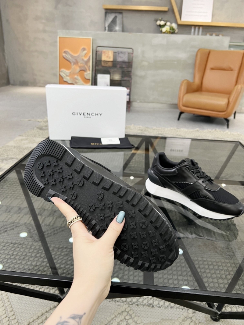 Givenchy Sneakers